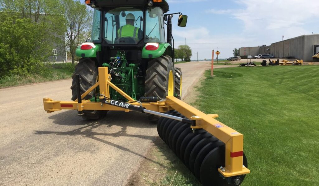 CLAW-Universal-left-and-right-with-hydraulic-positioning-15