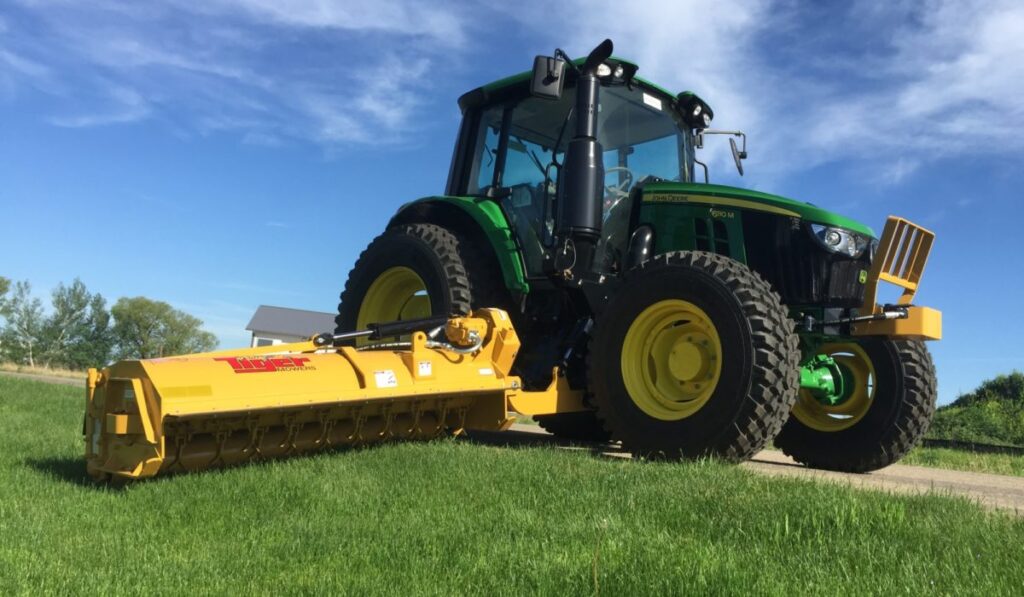 JD-6110M-WB2400-4-WD-ED75-Side-Flail-22