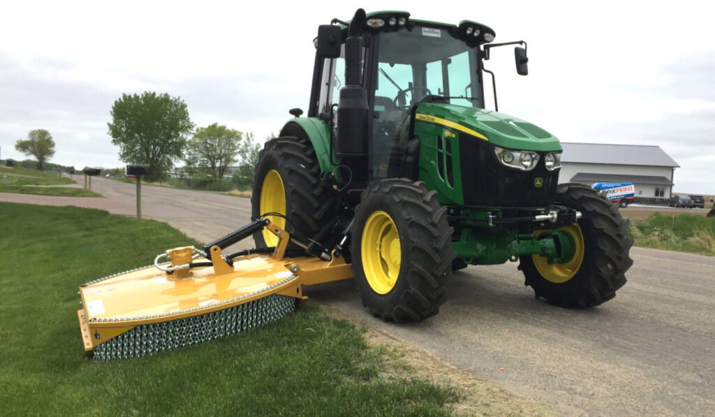 JD-6110M-WB2400-4WD-TSR60-high-draft-beam-36